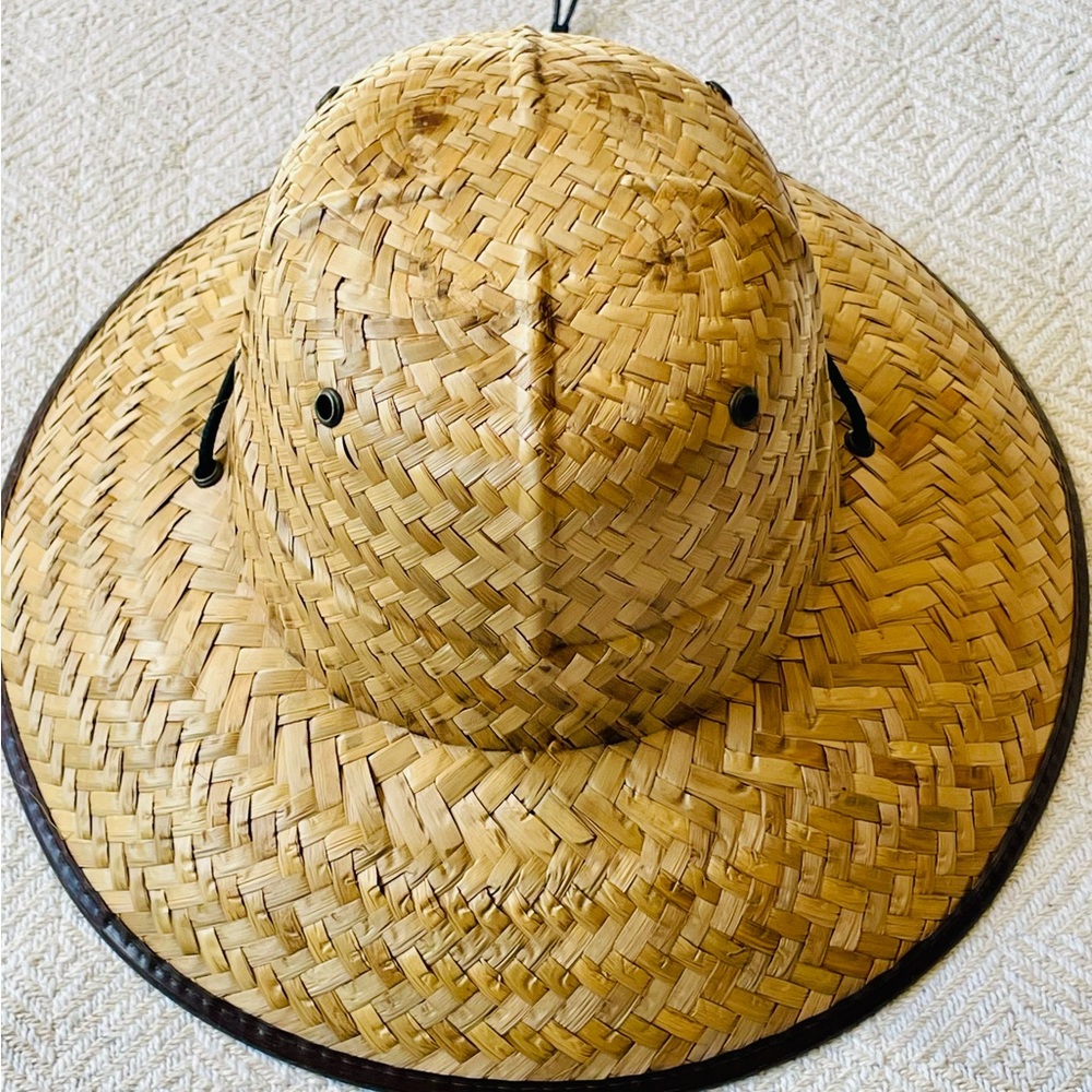 **$10 w/Bundle**🏝️~NWOT~Straw Hat🧉